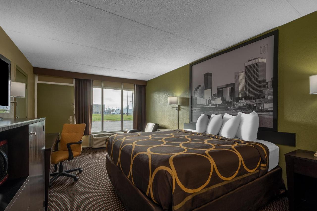 Готель Super 8 By Wyndham Perrysburg-Toledo Екстер'єр фото