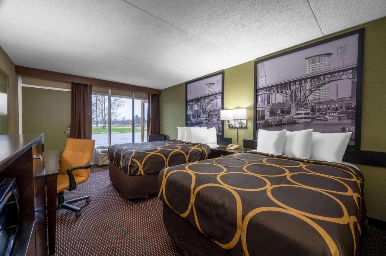 Готель Super 8 By Wyndham Perrysburg-Toledo Екстер'єр фото