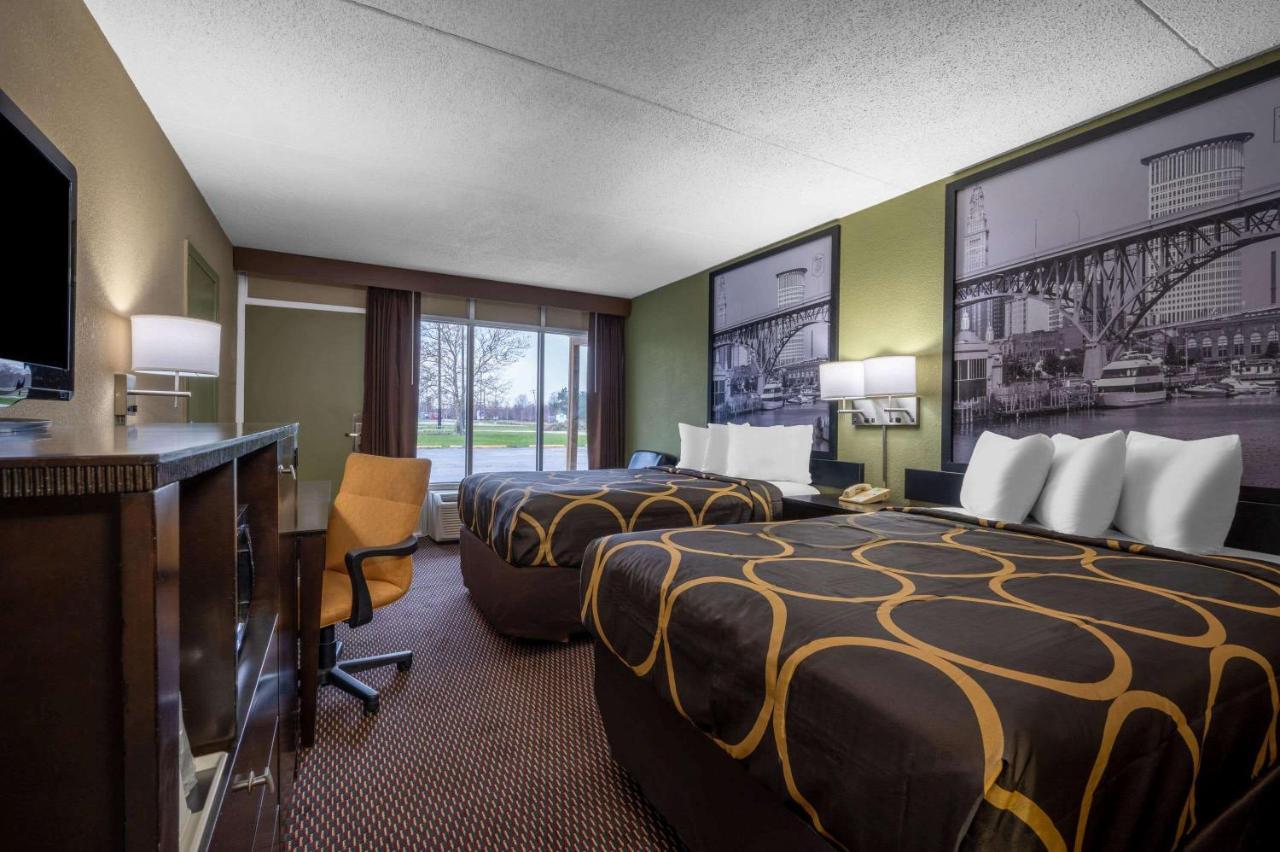 Готель Super 8 By Wyndham Perrysburg-Toledo Екстер'єр фото