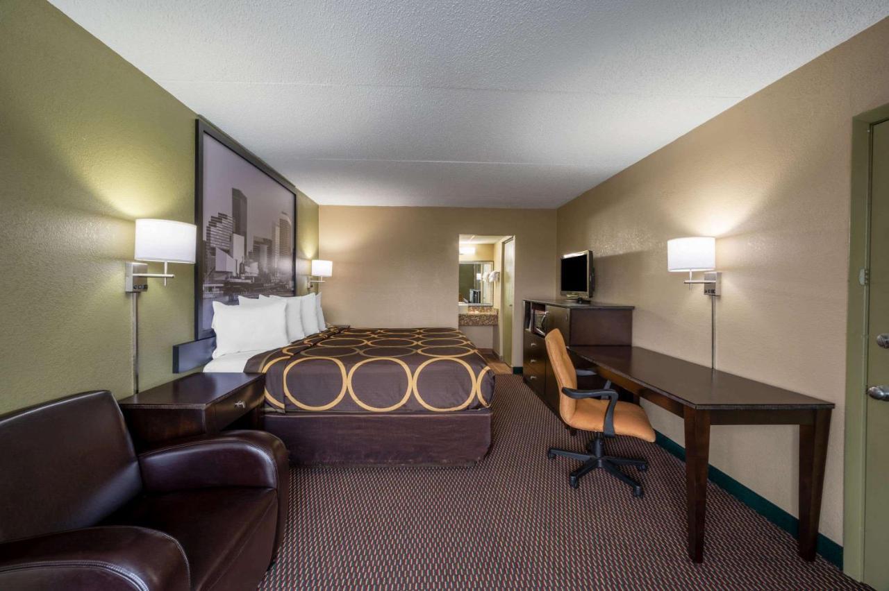 Готель Super 8 By Wyndham Perrysburg-Toledo Екстер'єр фото